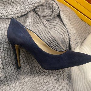 Saks Women's Blue Suede 4 in. heel shoes. Size 9. LIKE NEW AND COMES IN BOX.